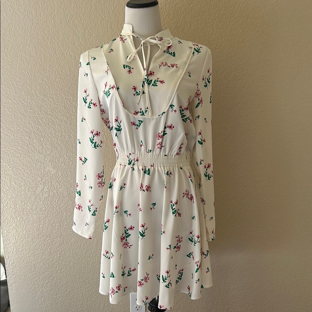 Express Floral White Long Sleeve Dress